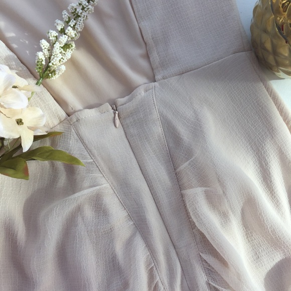 Silence + Noise cream dress ✨ - Picture 5 of 6